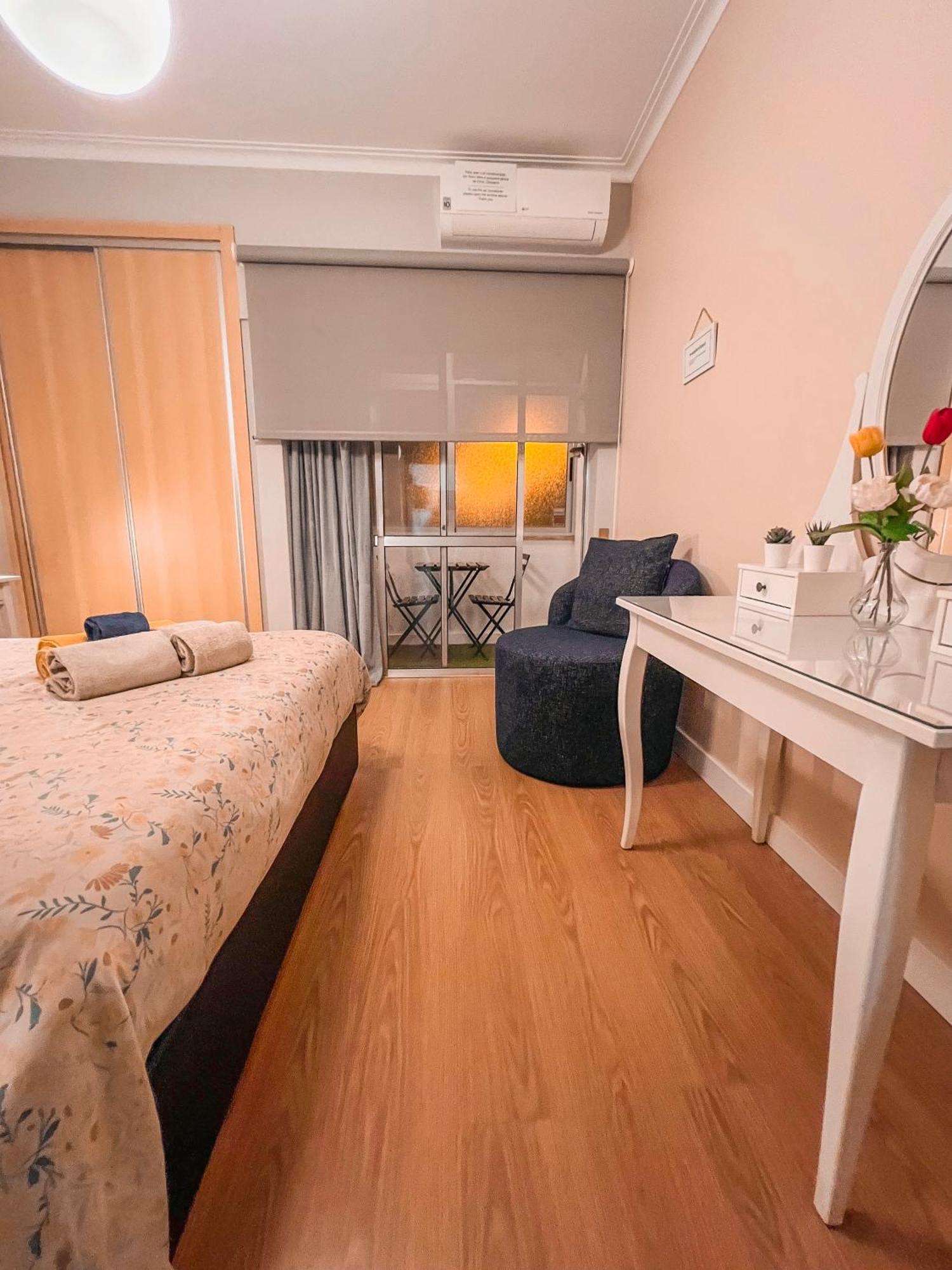 7 Castelos Apartment Оейраш Екстериор снимка